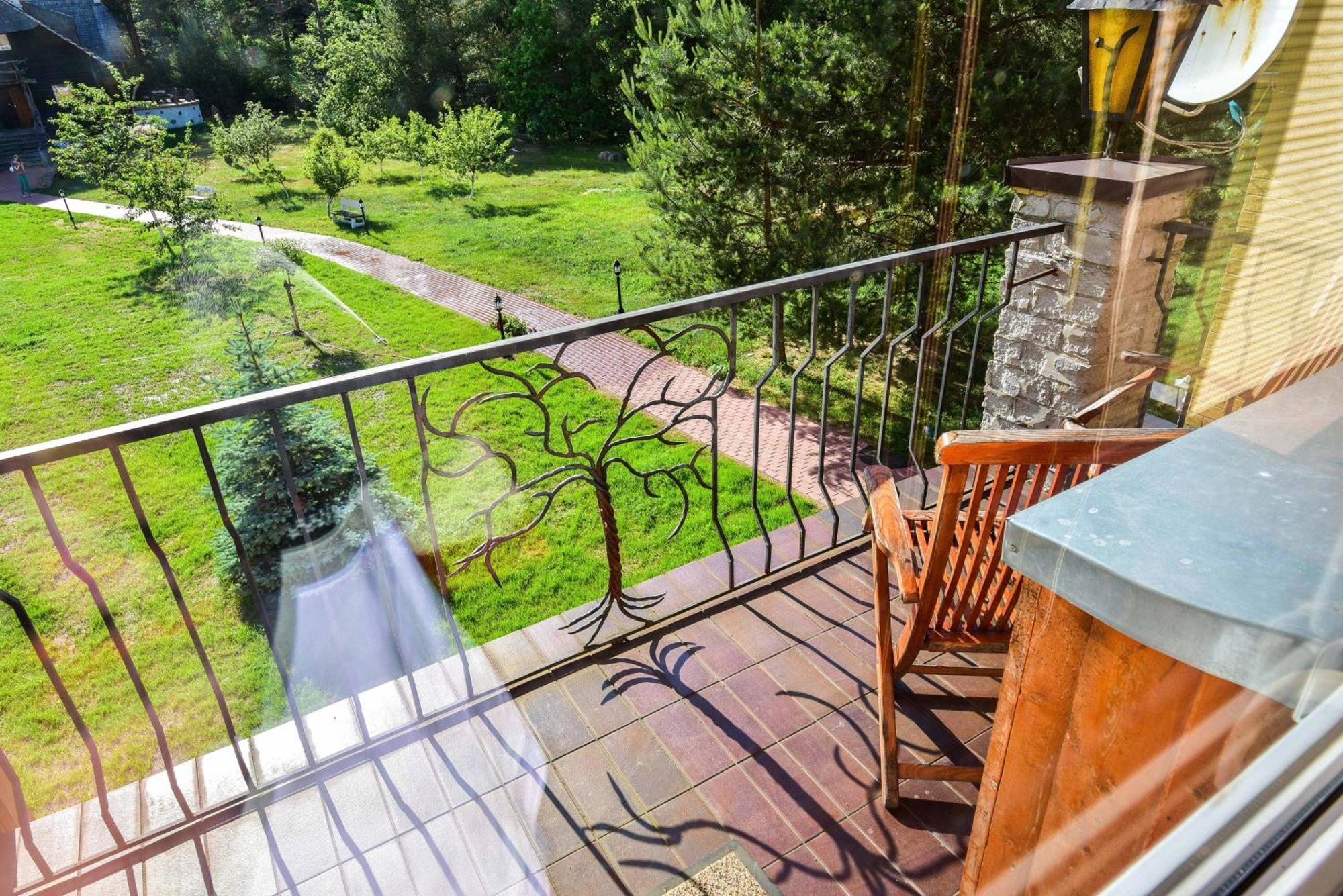 Laukdvaris Laukzeme Kamer foto