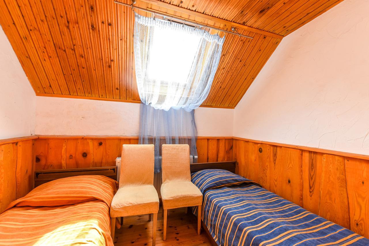 Laukdvaris Laukzeme Buitenkant foto
