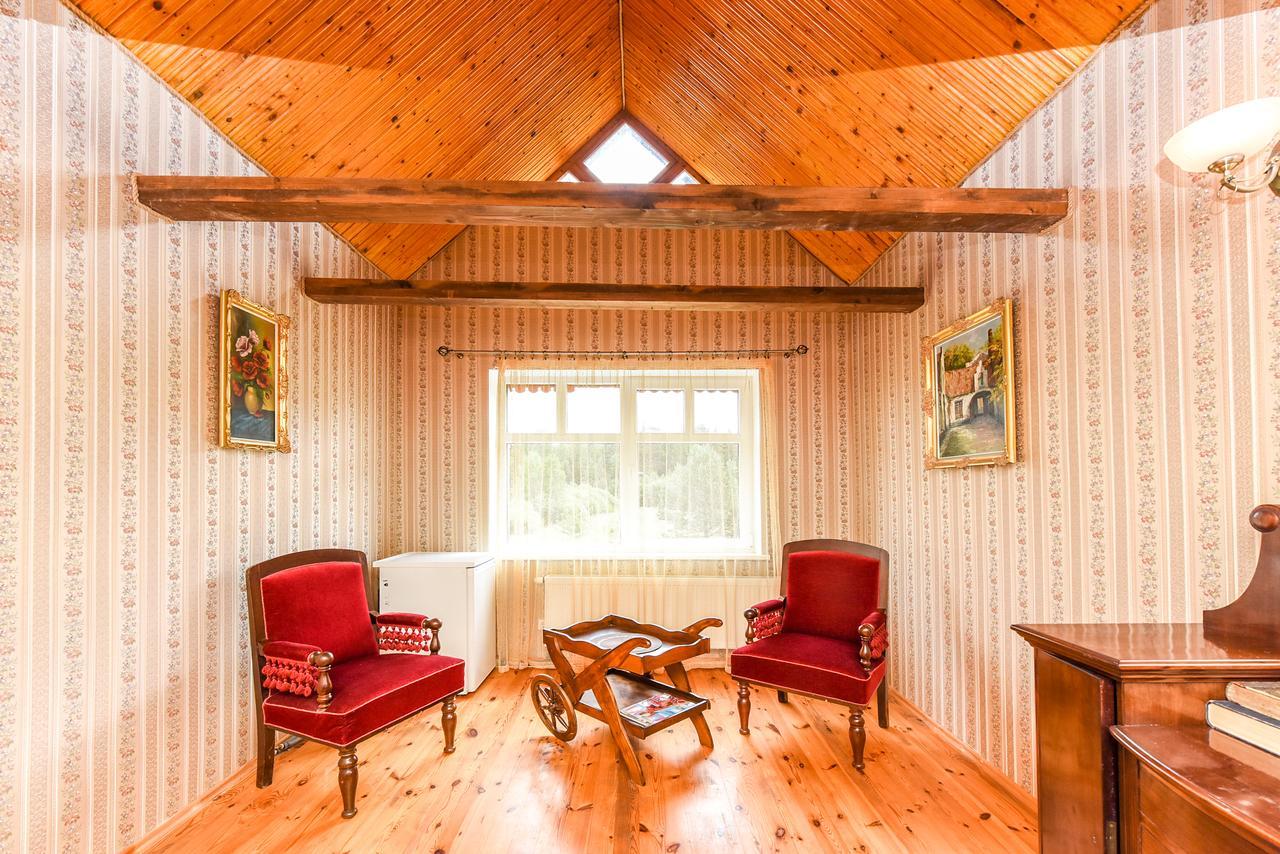 Laukdvaris Laukzeme Buitenkant foto
